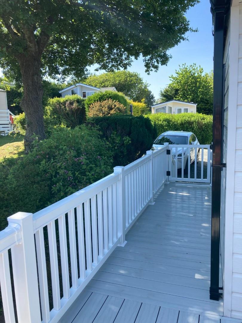 Side Decking (3).jpg